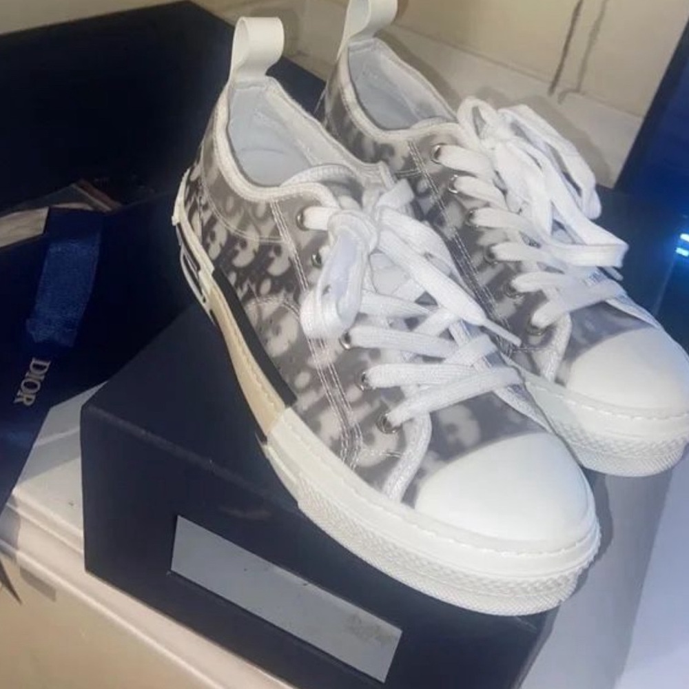 Grey, white and black doors worn a few time but still like new